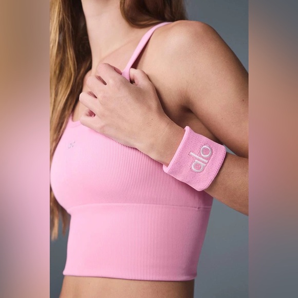 ALO YOGA | ✨NEW✨ Glow Wristband (2-Pack) in Sweet Pink/White - Picture 3 of 6